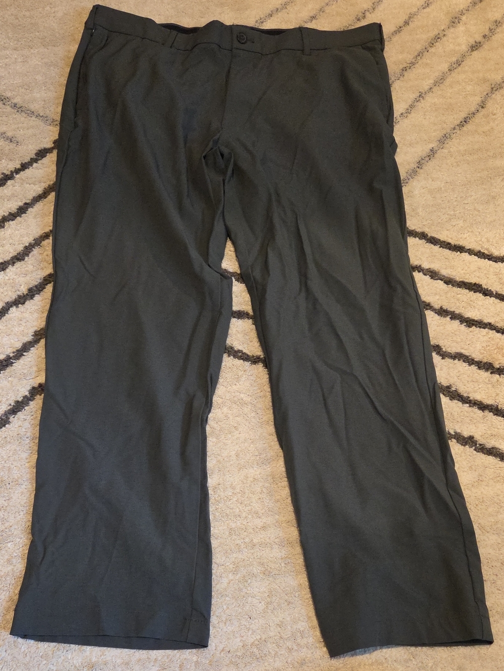 Van Heusen Charcoal Gray Men's Dress Pants